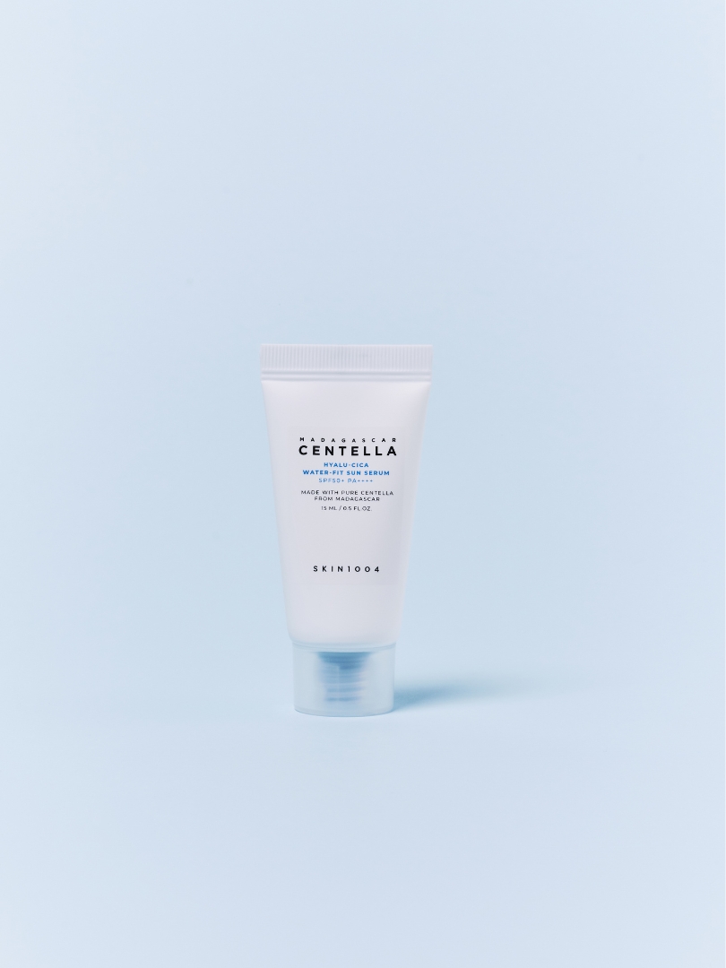 Skin1004 Madagascar Centella Hyalu-Cica Water-Fit Sun Serum 15ml Mini Size- Ενυδατικό Αντηλιακό Προσώπου SPF50+ - Image 2