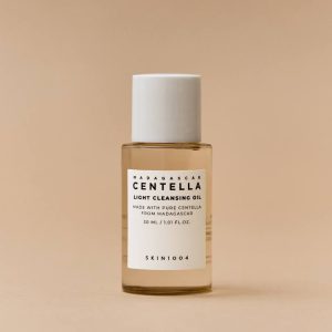 Skin1004 Madagascar Centella Light Cleansing Oil 30ml Mini Size -Απαλό έλαιο καθαρισμού με σεντέλα ασιάτικα