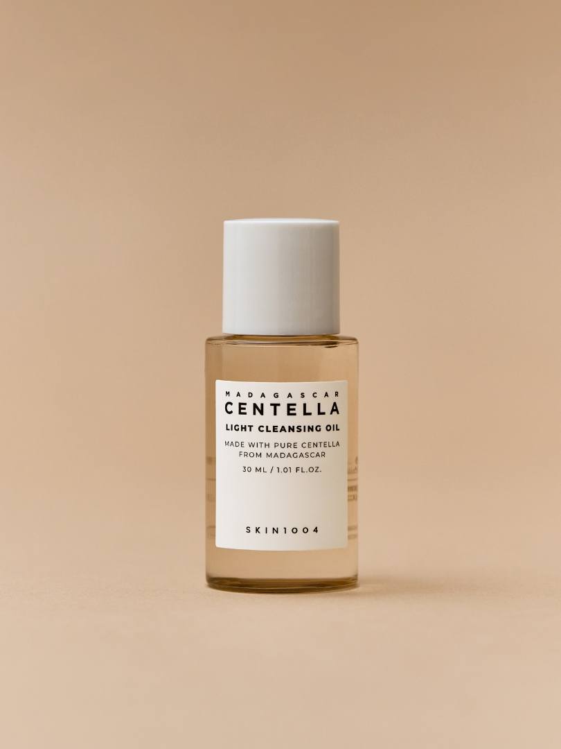 Skin1004 Madagascar Centella Light Cleansing Oil 30ml Mini Size -Απαλό έλαιο καθαρισμού με σεντέλα ασιάτικα